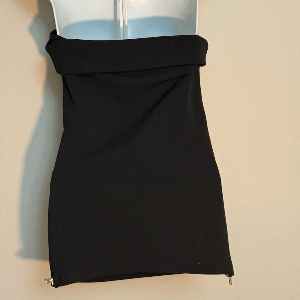 Zara Classic Black Strapless Top - Picture 2 of 4